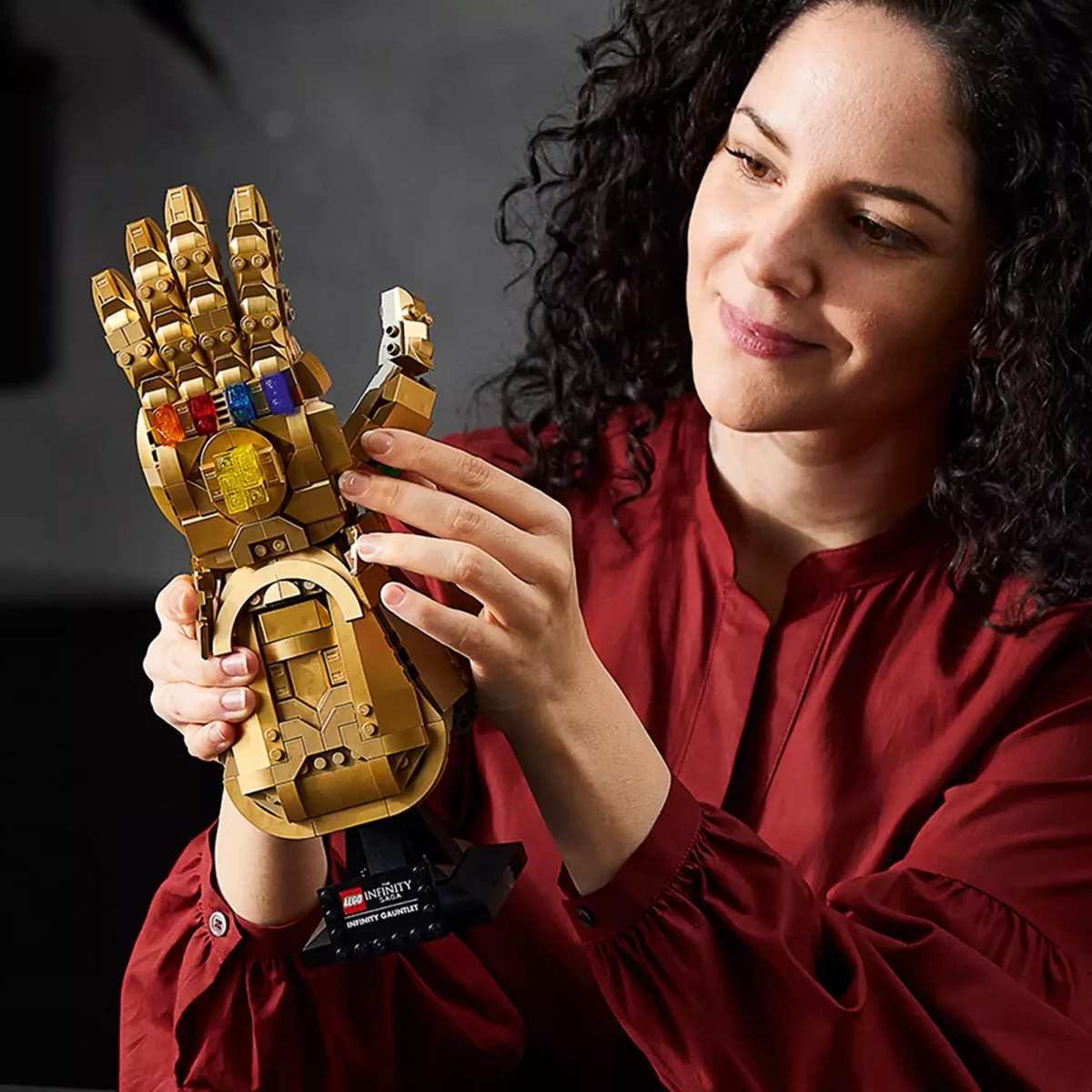 Lego Marvel Infinity Saga - Thanos Glove with infinity Stones 590pcs - Imagen 4