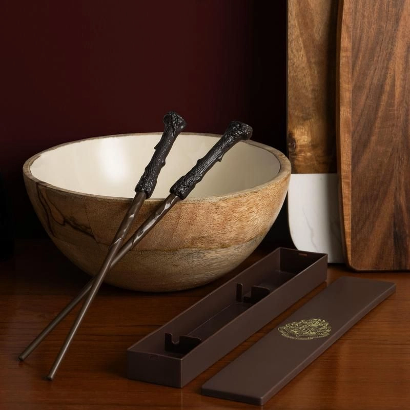 d4a11a26-9cae-4a57-8379-314b371ffe48 Harry Potter Wand Chopsticks In Box - Image 1