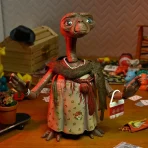 Neca  E.T. The Extra Terrestial : 40th Anniversary Ultimate. - Image 2