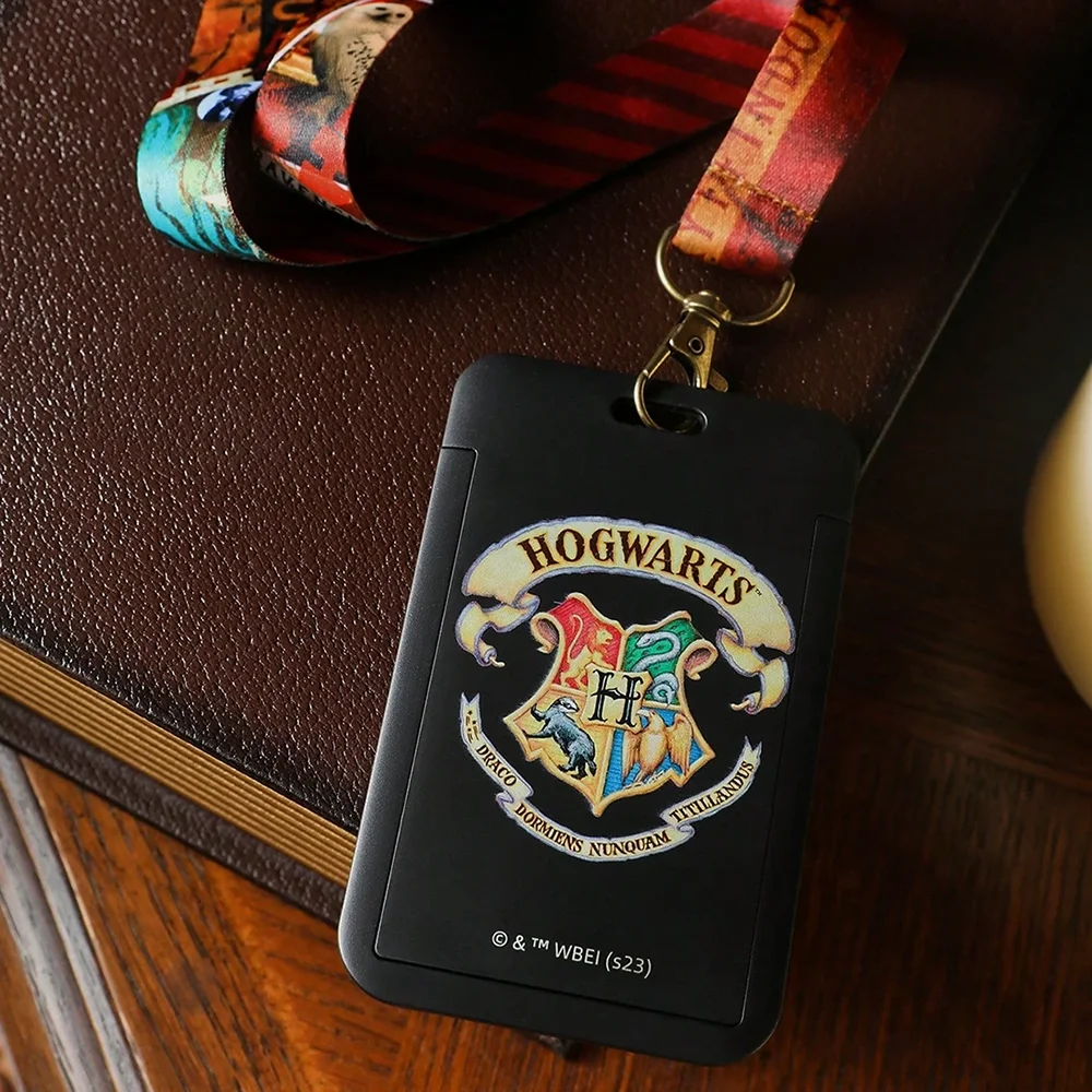 lanyard_hogwarts Lanyard Hogwarts con Porta Tarjeta - Image 1
