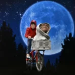Neca E.t. 40th Anniversary Elliot & E.t. On Bicycle 7" Scale Figure - Image 4