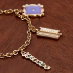 Pulsera Friends – Charm Dorado - Imagen 2