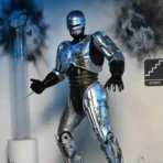 NECA Robocop Ultimate Battle Damaged Robocop with Chair - Image 4