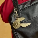 Llavero Lic. Harry Potter - Golden Snitch con porta AirTag - Image 2